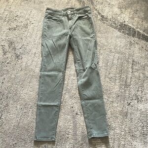 Ladies American Eagle sage green high rise next level stretch jeggings Sz 8